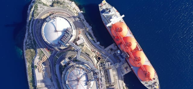 shutterstock_2240500803